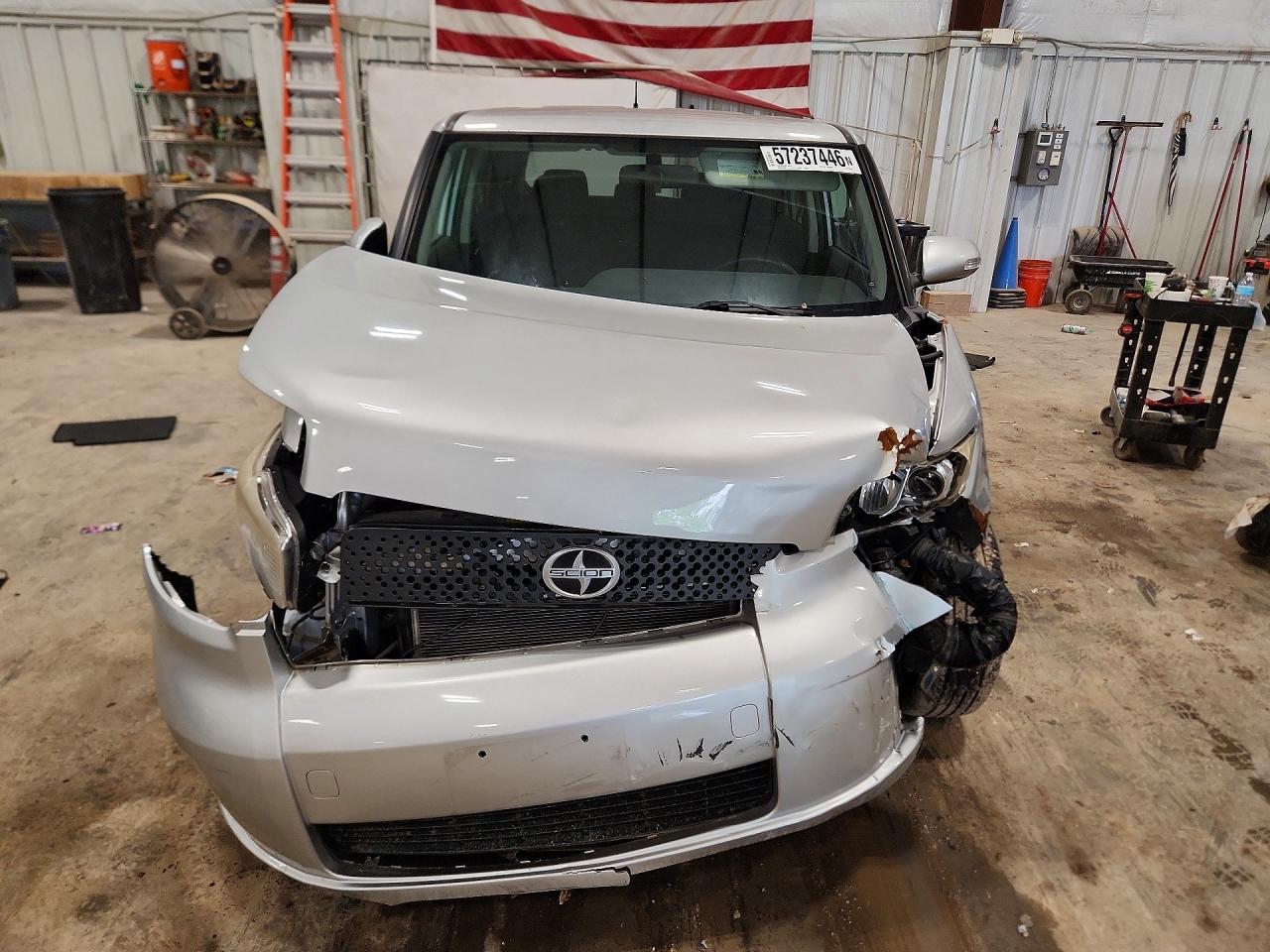 2008 Toyota Scion Xb Серебряный vin: JTLKE50E081051446