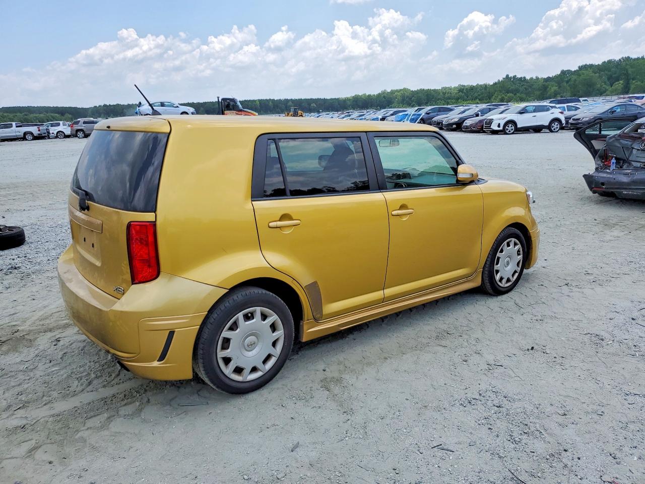 2008 Toyota Scion Xb Золотой vin: JTLKE50E081055562