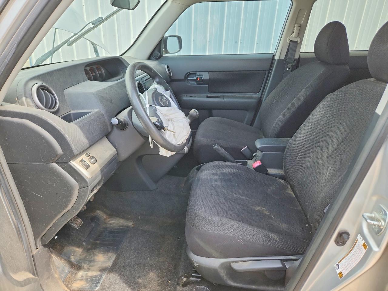2008 Toyota Scion Xb Серебряный vin: JTLKE50E281042876
