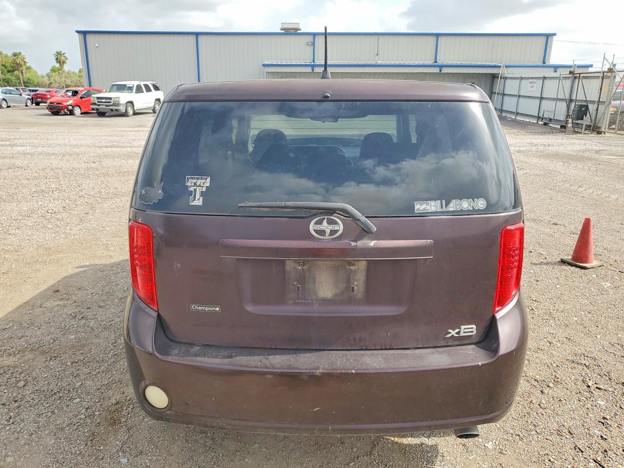 2009 Toyota Scion Xb Purple vin: JTLKE50E291062935