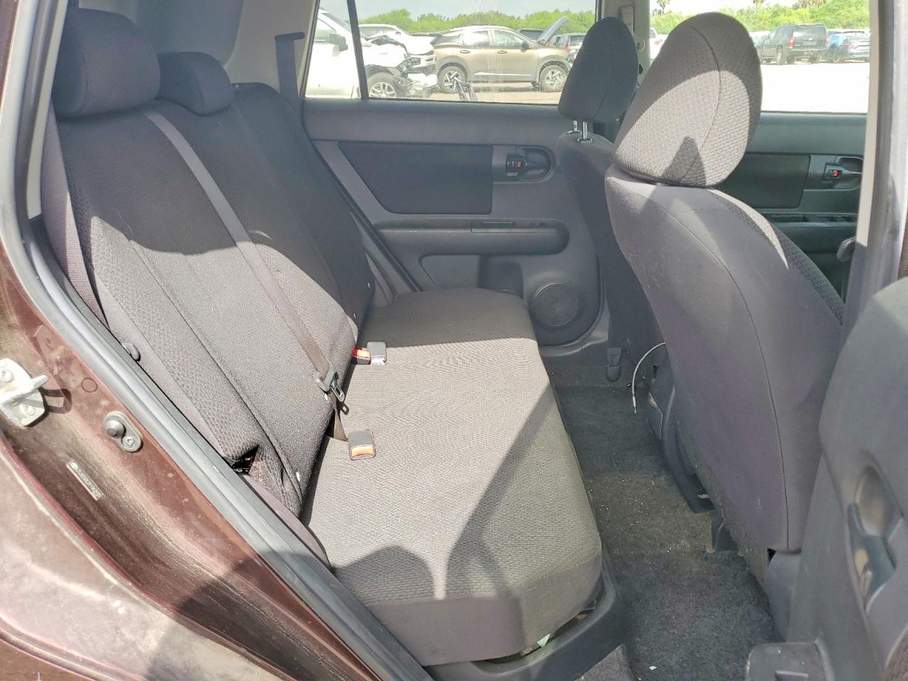 2009 Toyota Scion Xb Purple vin: JTLKE50E291062935
