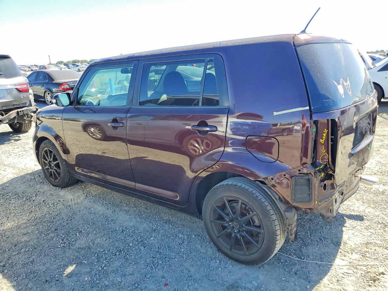 2009 Toyota Scion Xb Burgundy vin: JTLKE50E291077032