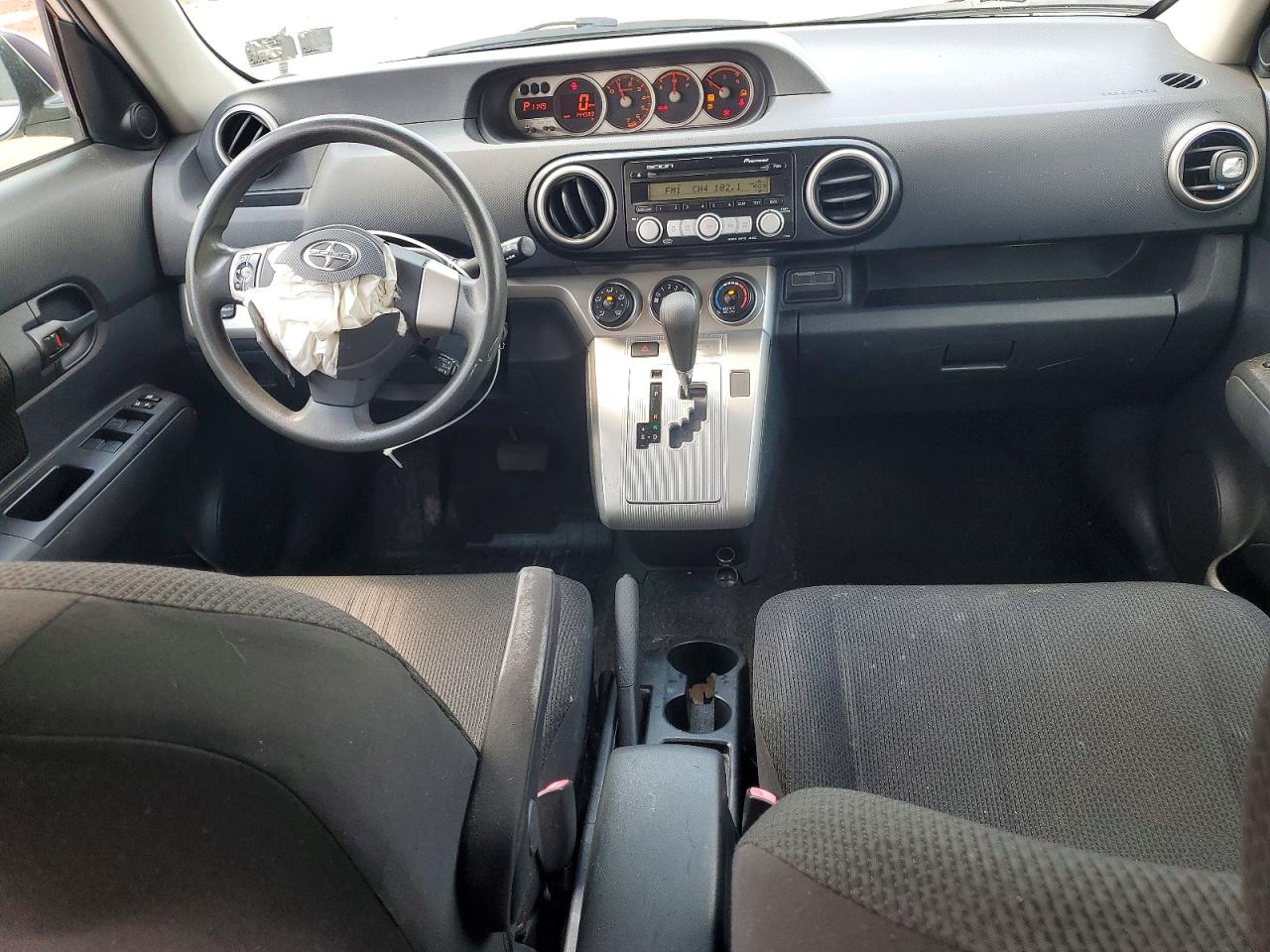 2008 Toyota Scion Xb Silver vin: JTLKE50E381049755