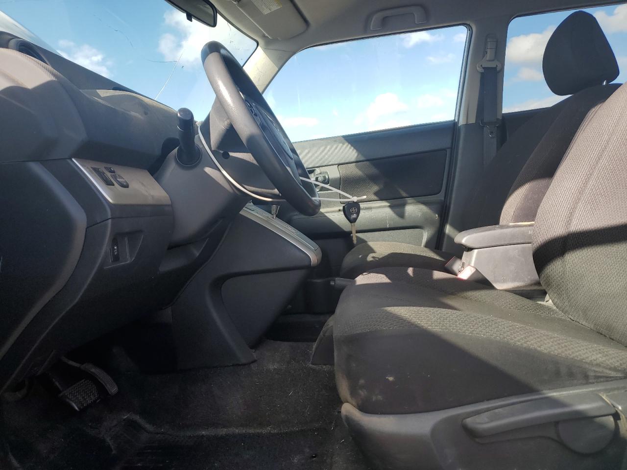2009 Toyota Scion Xb Серебряный vin: JTLKE50E491083236