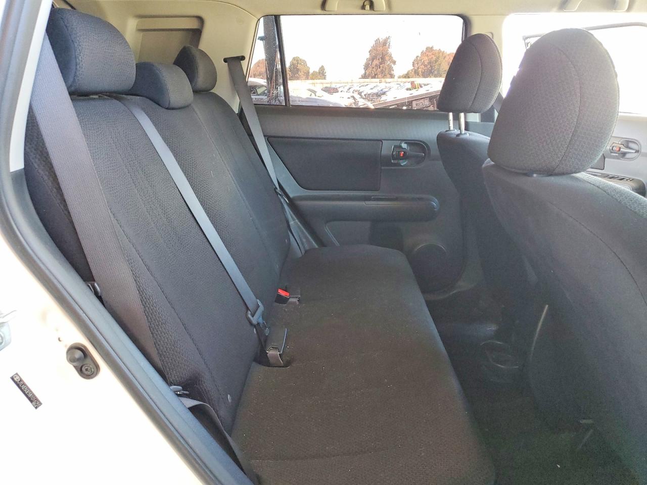 2008 Toyota Scion Xb Белый vin: JTLKE50E581016255