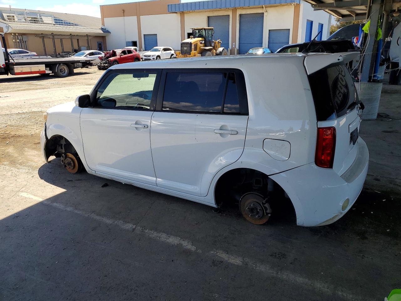 2008 Toyota Scion Xb Белый vin: JTLKE50E581016255