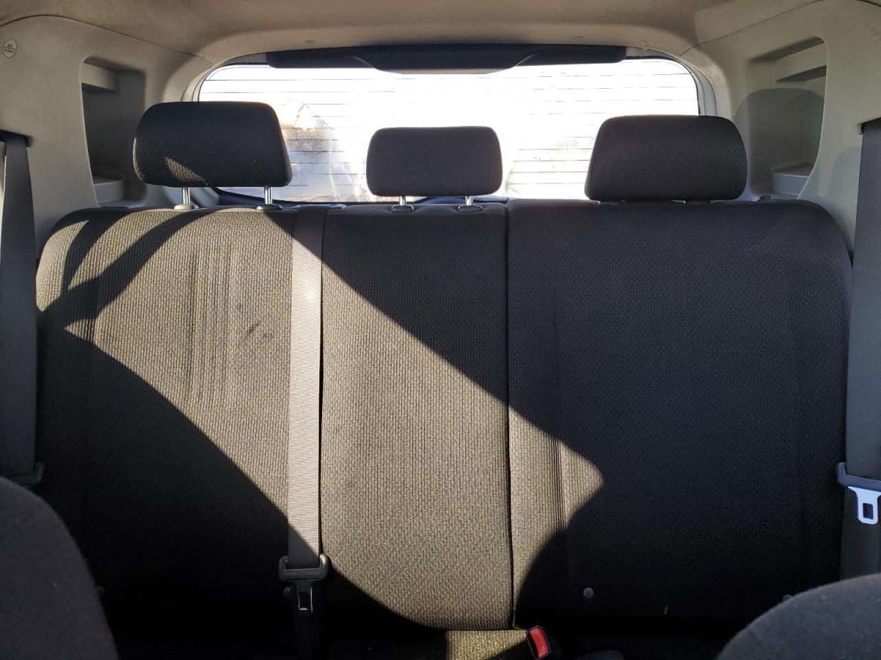 2008 Toyota Scion Xb White vin: JTLKE50E581040927
