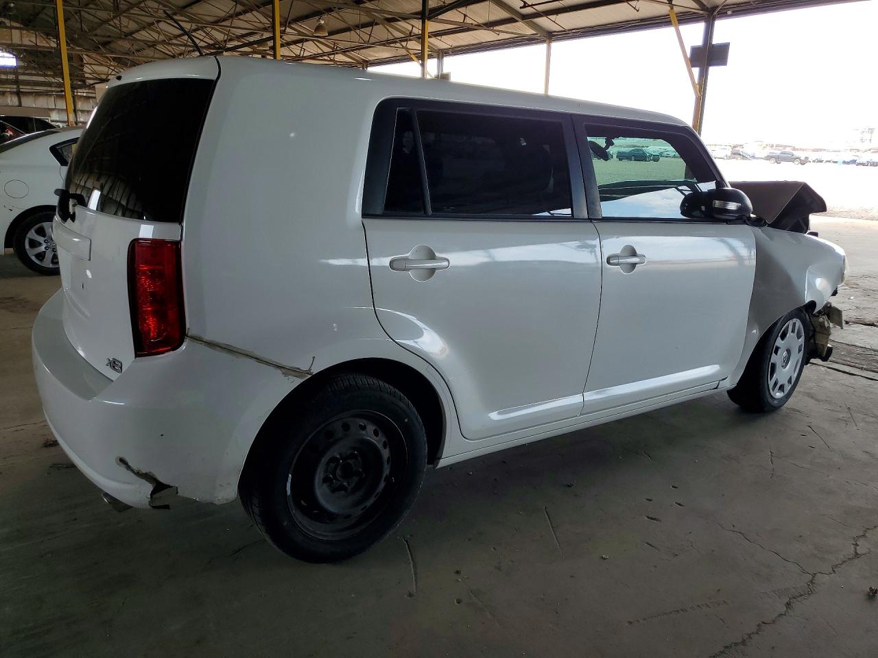 2008 Toyota Scion Xb Белый vin: JTLKE50E581042385