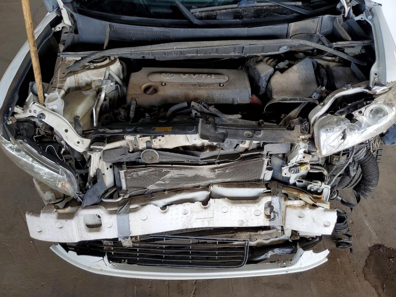 2008 Toyota Scion Xb Белый vin: JTLKE50E581042385