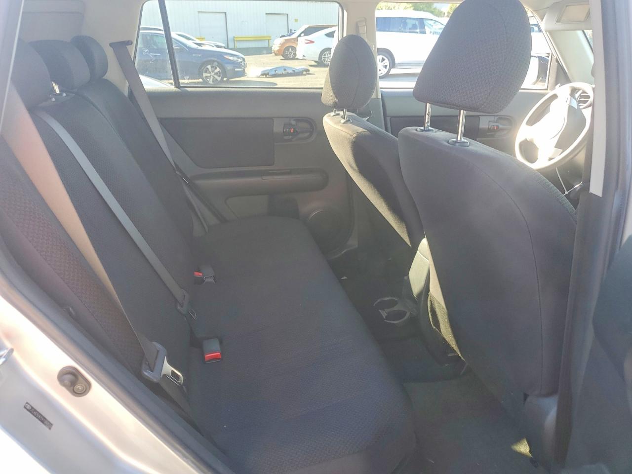 2009 Toyota Scion Xb Silver vin: JTLKE50E591086520