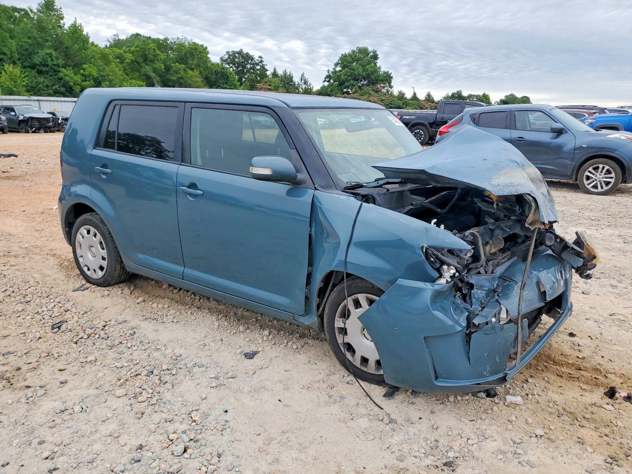 2008 Toyota Scion Xb Blue vin: JTLKE50E681000677