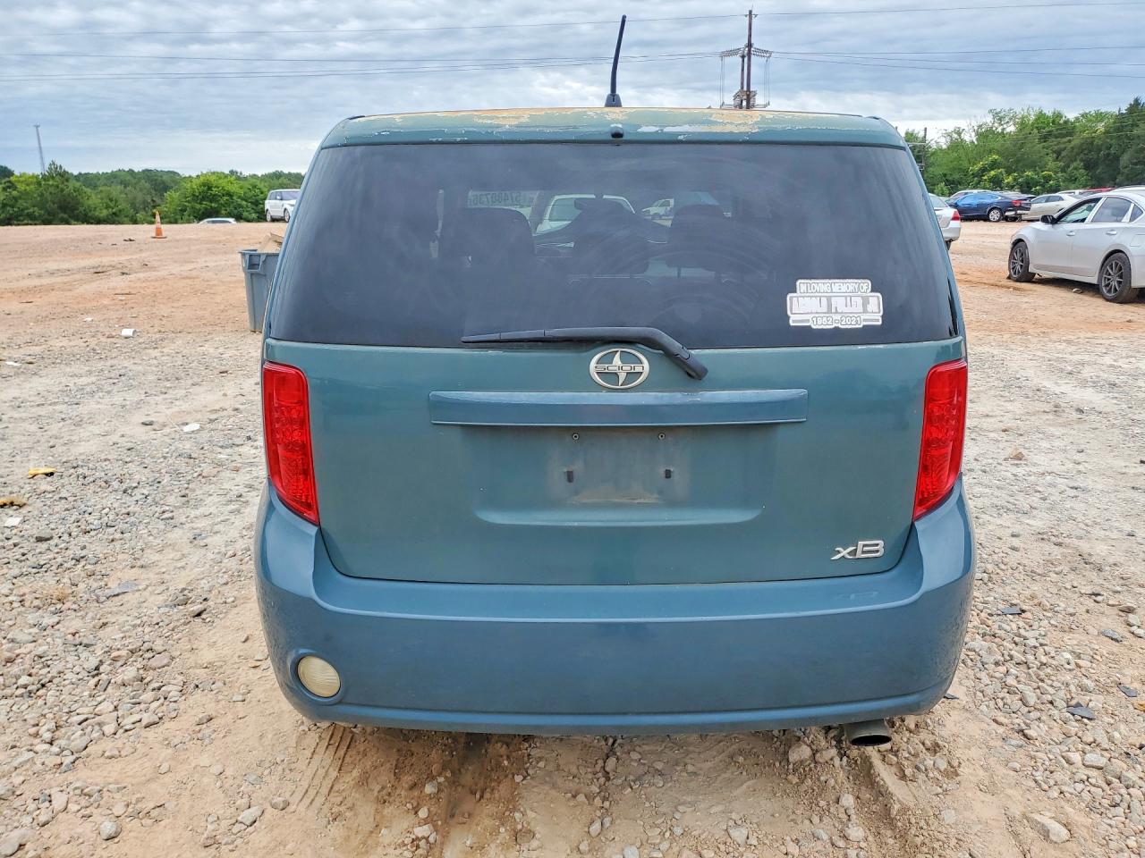 2008 Toyota Scion Xb Blue vin: JTLKE50E681000677