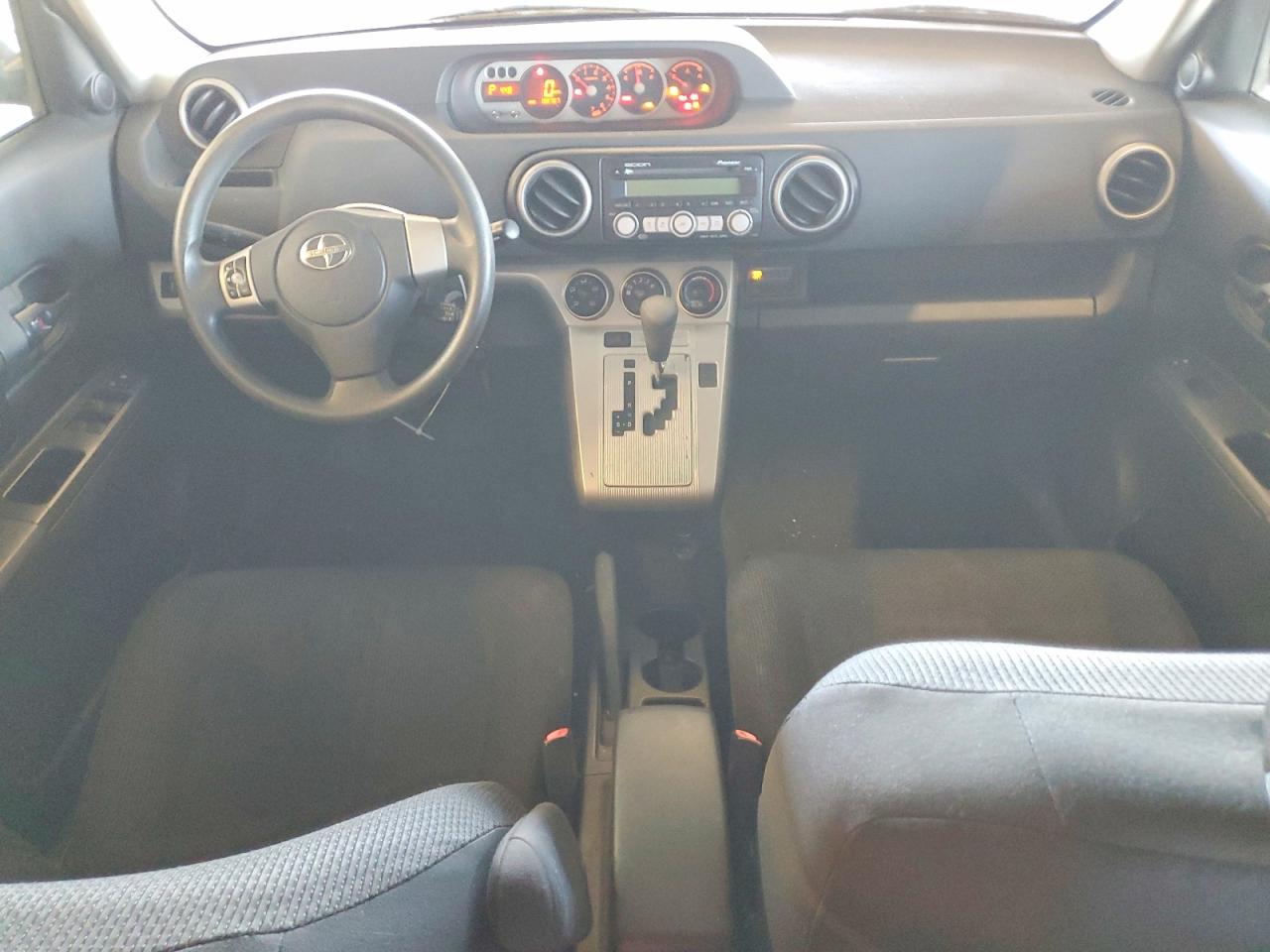 2008 Toyota Scion Xb Burgundy vin: JTLKE50E781040654
