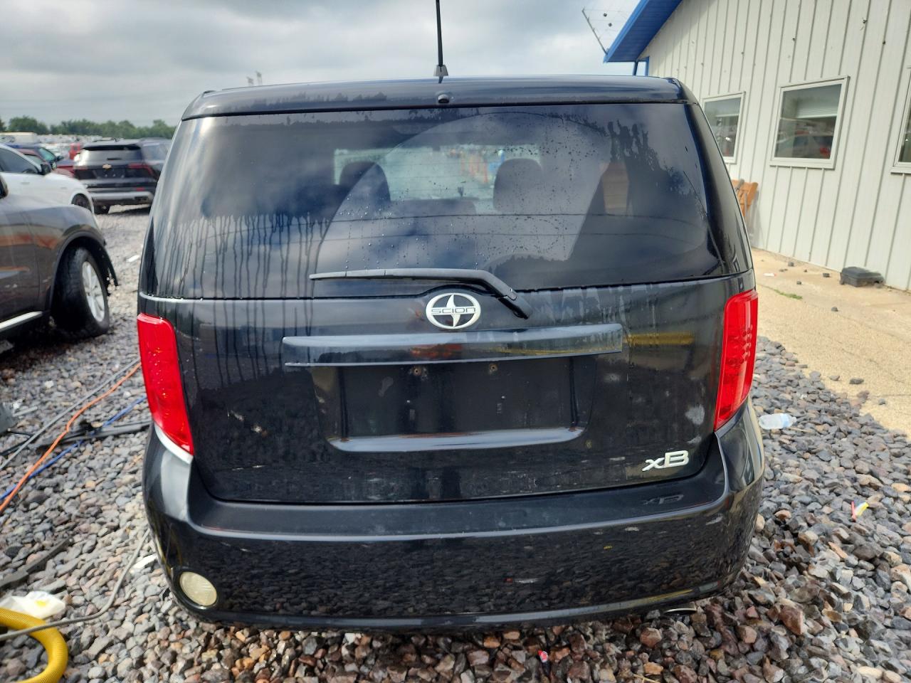 2008 Toyota Scion Xb Black vin: JTLKE50E881030795