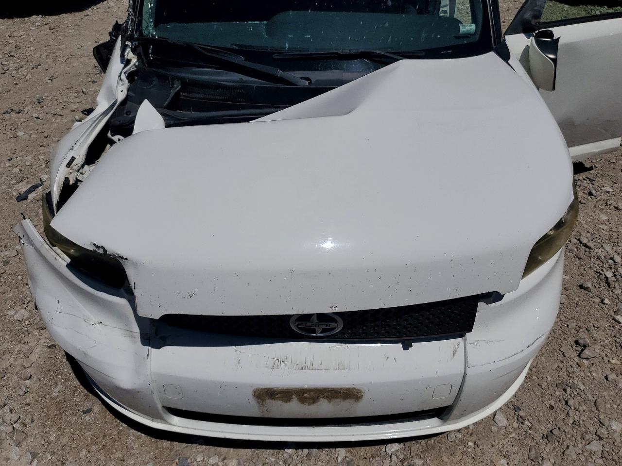 2008 Toyota Scion Xb White vin: JTLKE50E881054417