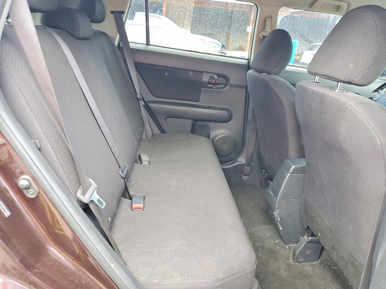 2009 Toyota Scion Xb Burgundy vin: JTLKE50E891090335
