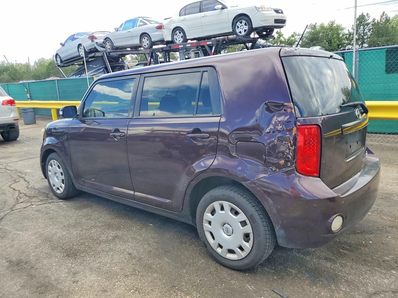 2009 Toyota Scion Xb Burgundy vin: JTLKE50E891090335
