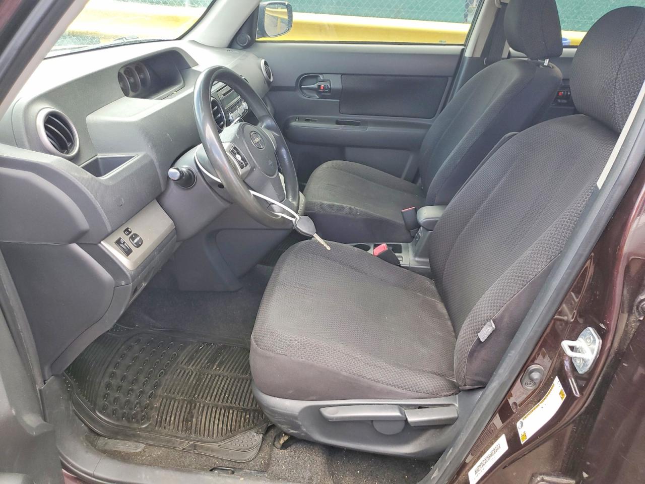 2009 Toyota Scion Xb Burgundy vin: JTLKE50E891090335