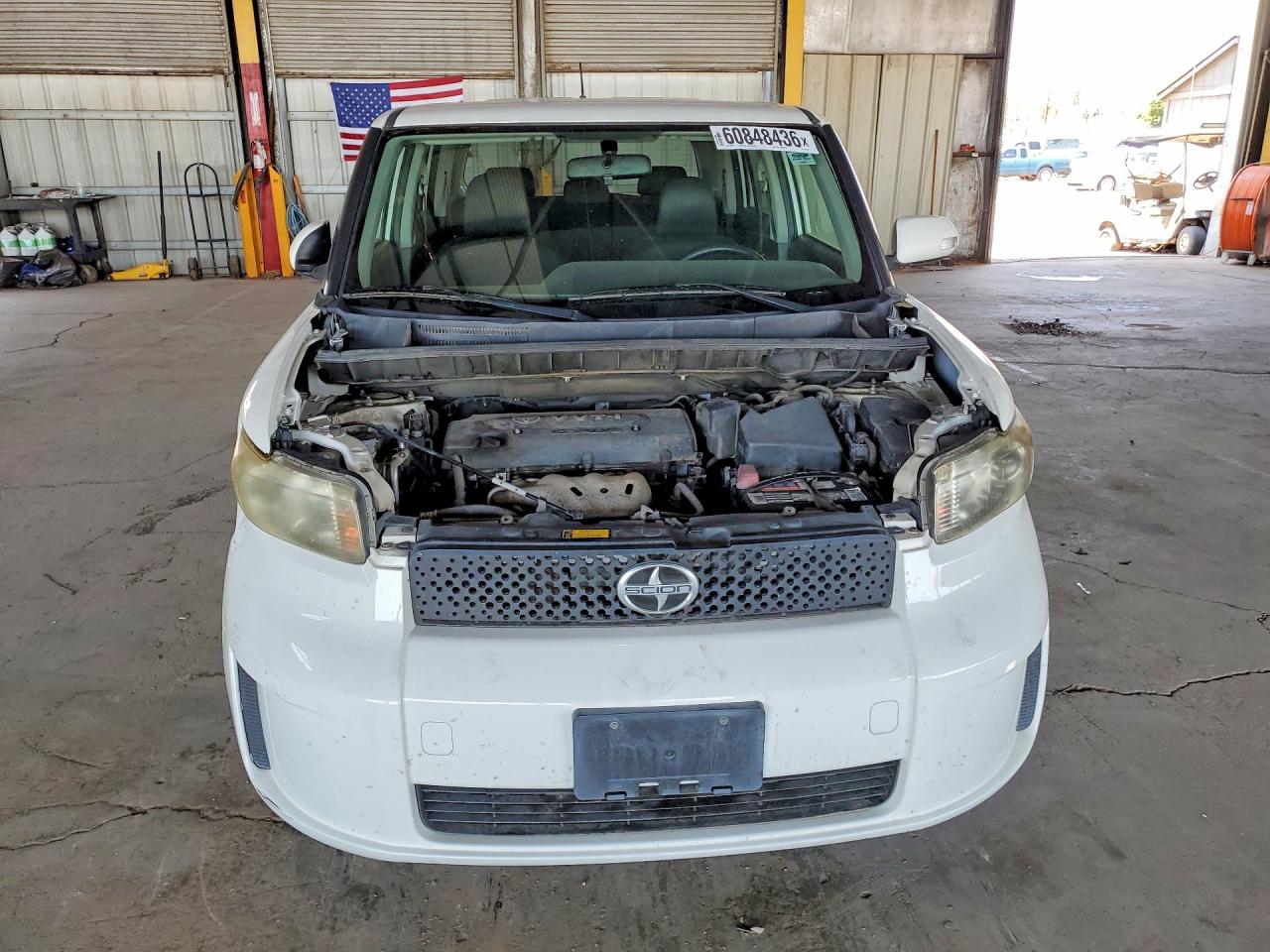 2009 Toyota Scion Xb White vin: JTLKE50E991085662