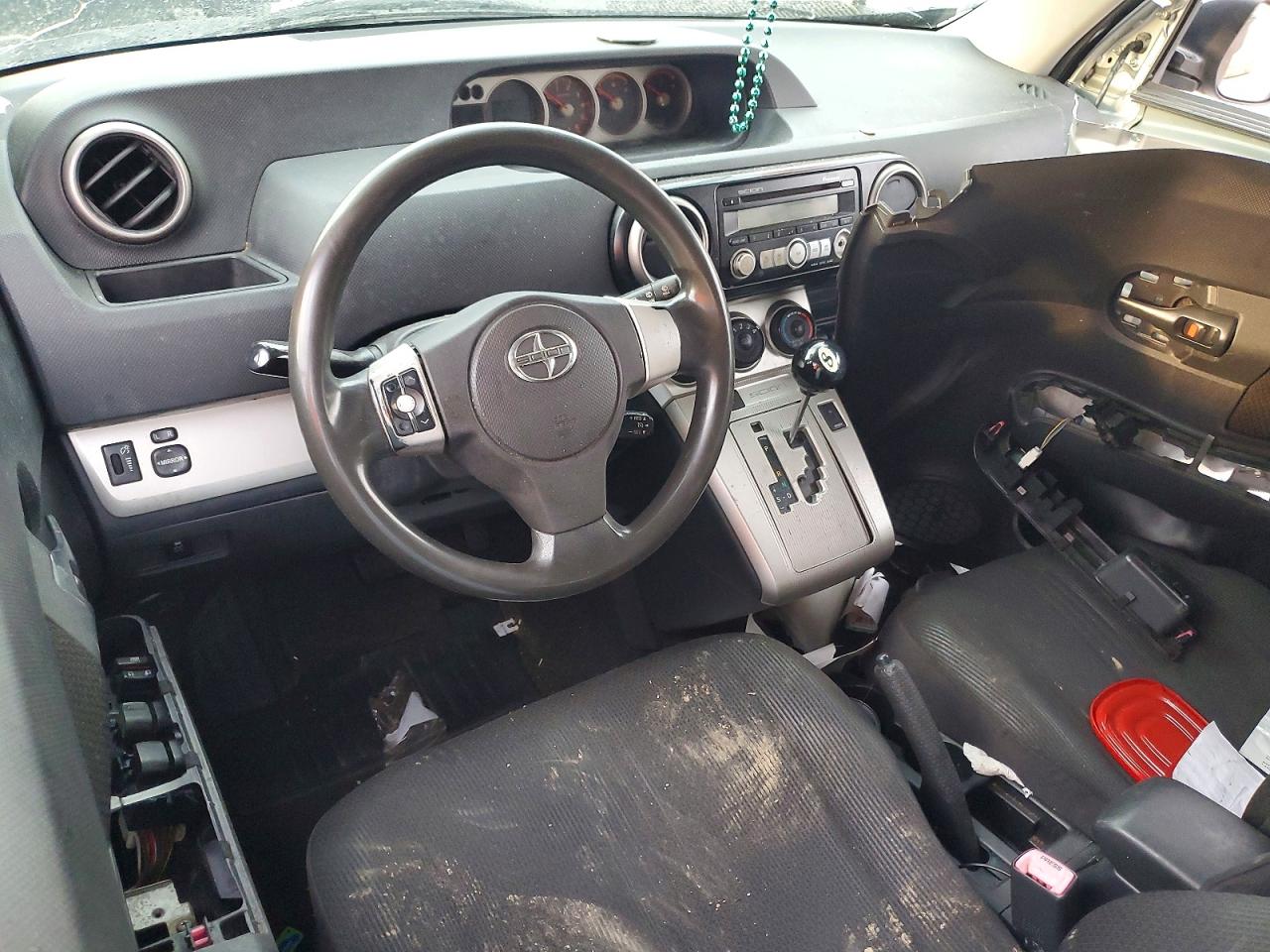 2008 Toyota Scion Xb Silver vin: JTLKE50EX81003629