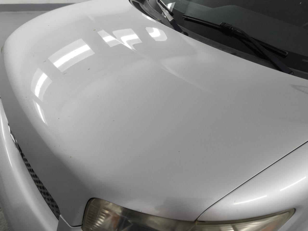 2008 Toyota Scion Xb Silver vin: JTLKE50EX81016963 Damage: Hood, Chipped, 3