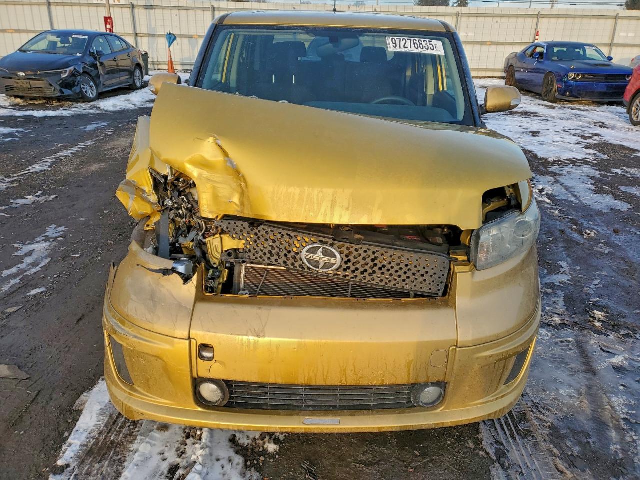 2008 Toyota Scion Xb Золотой vin: JTLKE50EX81056606