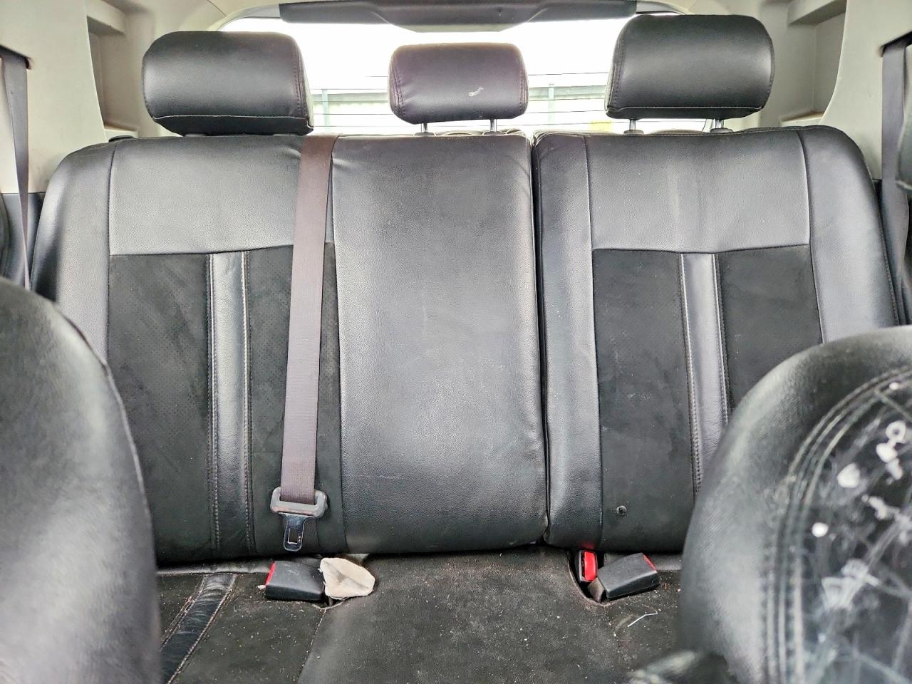 2009 Toyota Scion Xb Silver vin: JTLKE50EX91087937