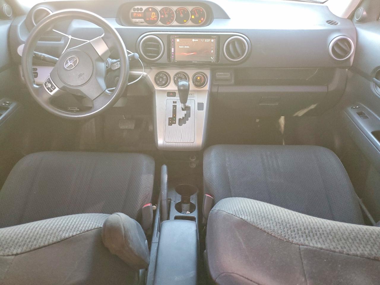 2009 Toyota Scion Xb Burgundy vin: JTLKE50EX91088618