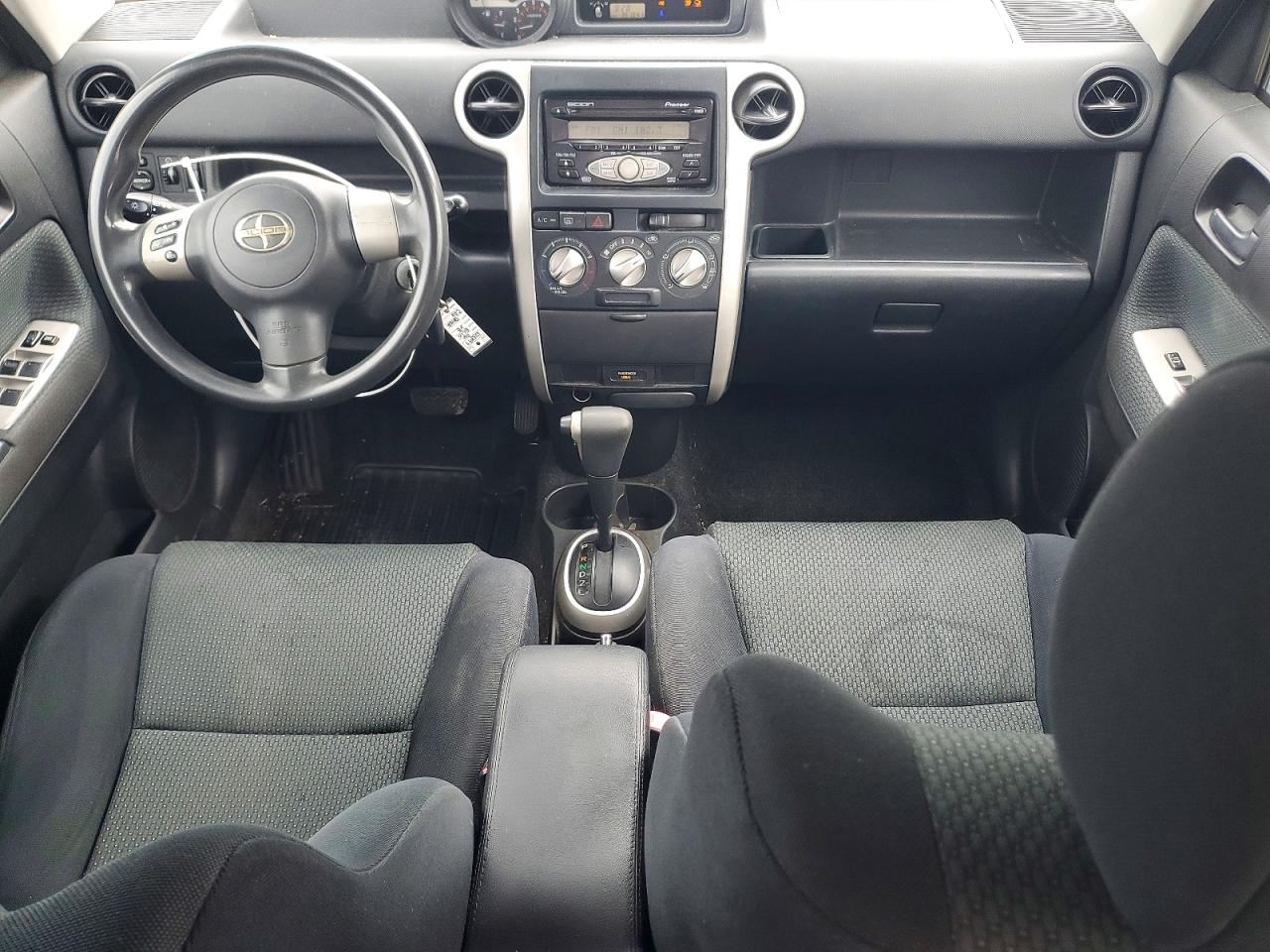 2006 Toyota Scion Xb Silver vin: JTLKT324064126172