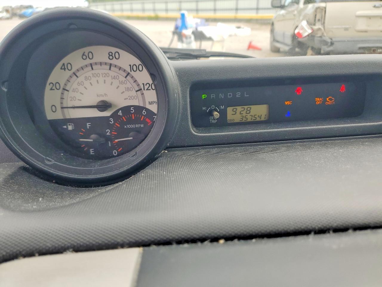 2006 Toyota Scion Xb Silver vin: JTLKT324064126172