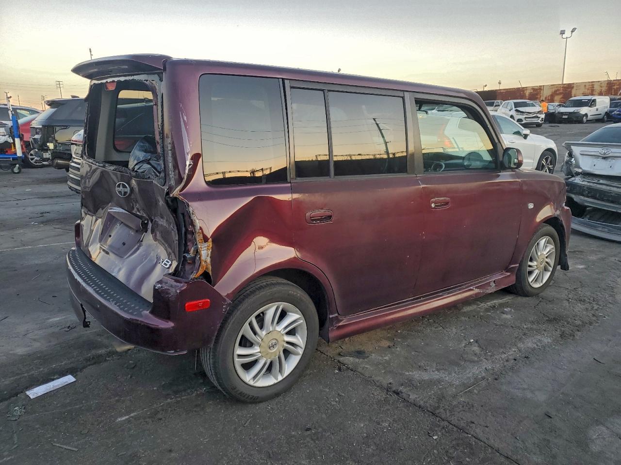 2004 Toyota Scion Xb Purple vin: JTLKT324140132003