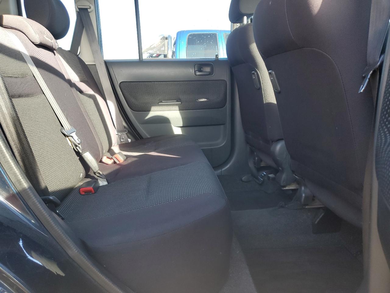 2005 Toyota Scion Xb Blue vin: JTLKT324154025902