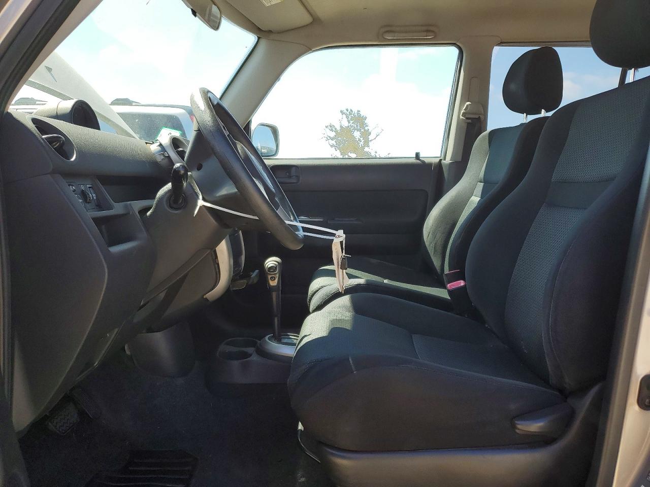 2006 Toyota Scion Xb Серебряный vin: JTLKT324164087656