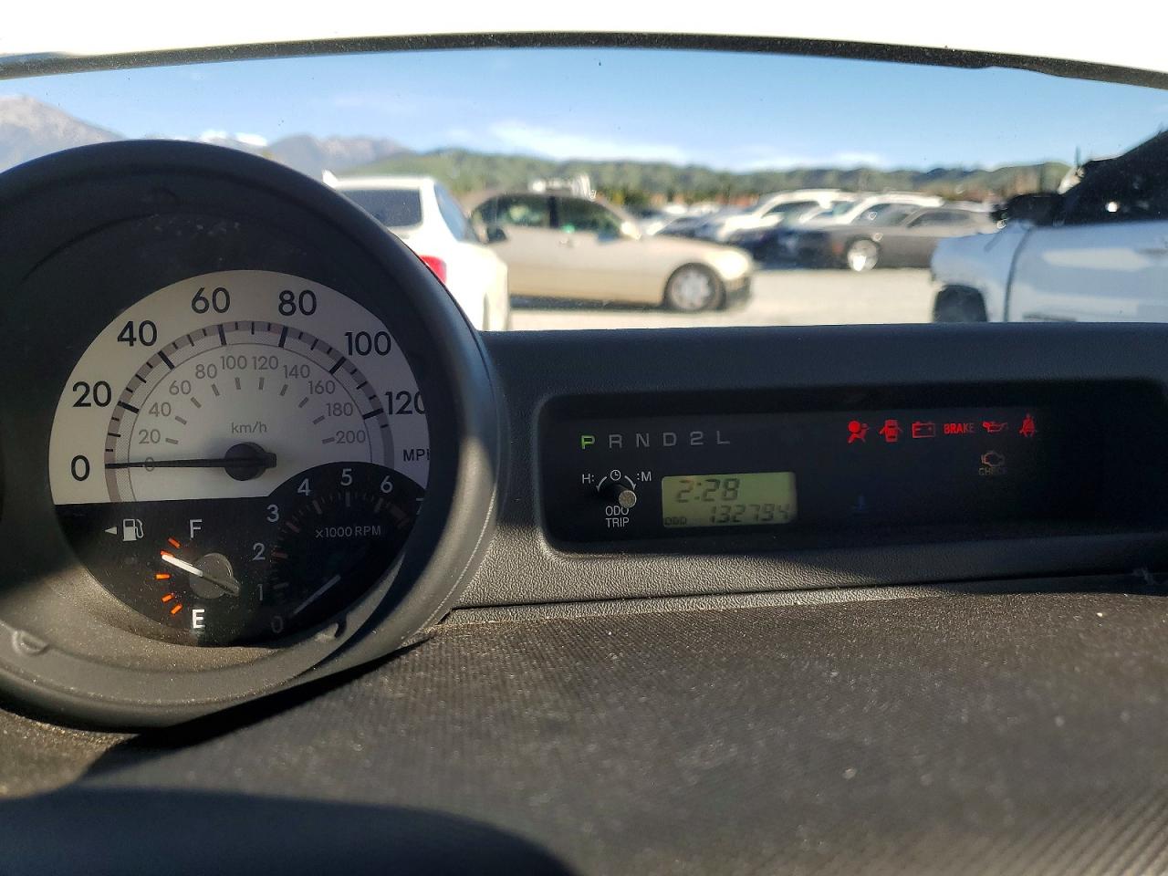 2006 Toyota Scion Xb White vin: JTLKT324164102365