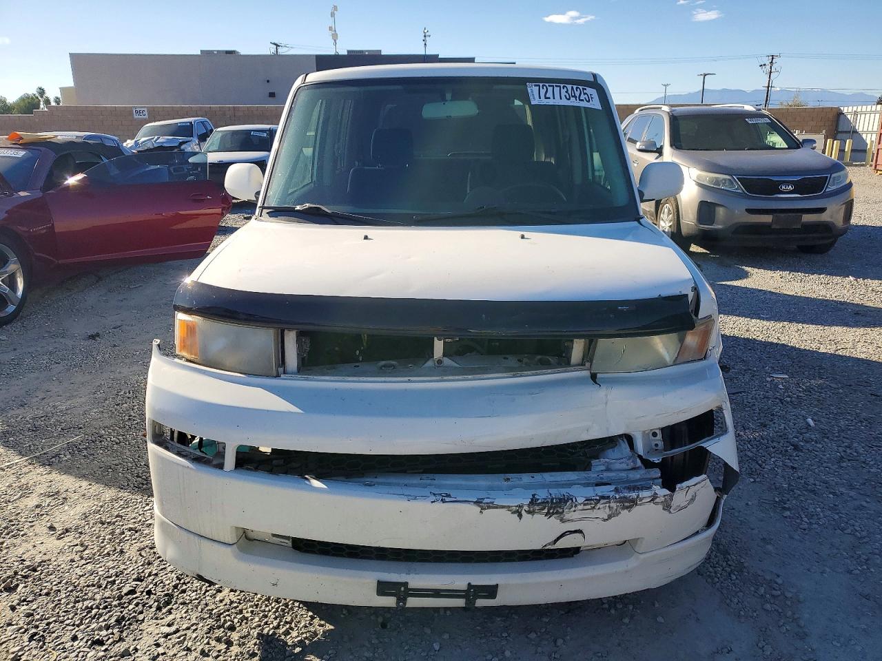 2006 Toyota Scion Xb White vin: JTLKT324164102365