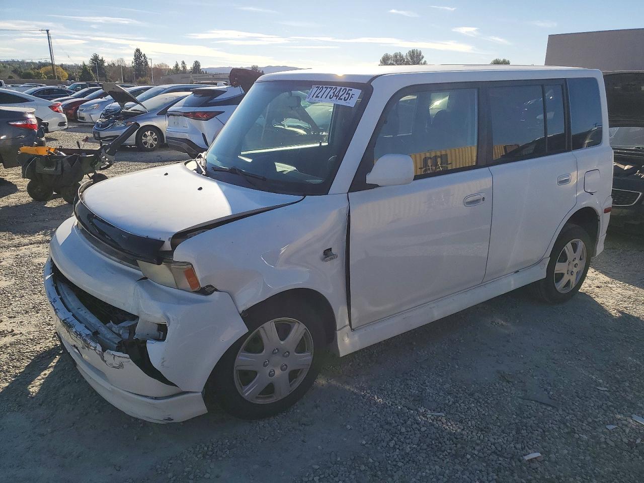 2006 Toyota Scion Xb White vin: JTLKT324164102365