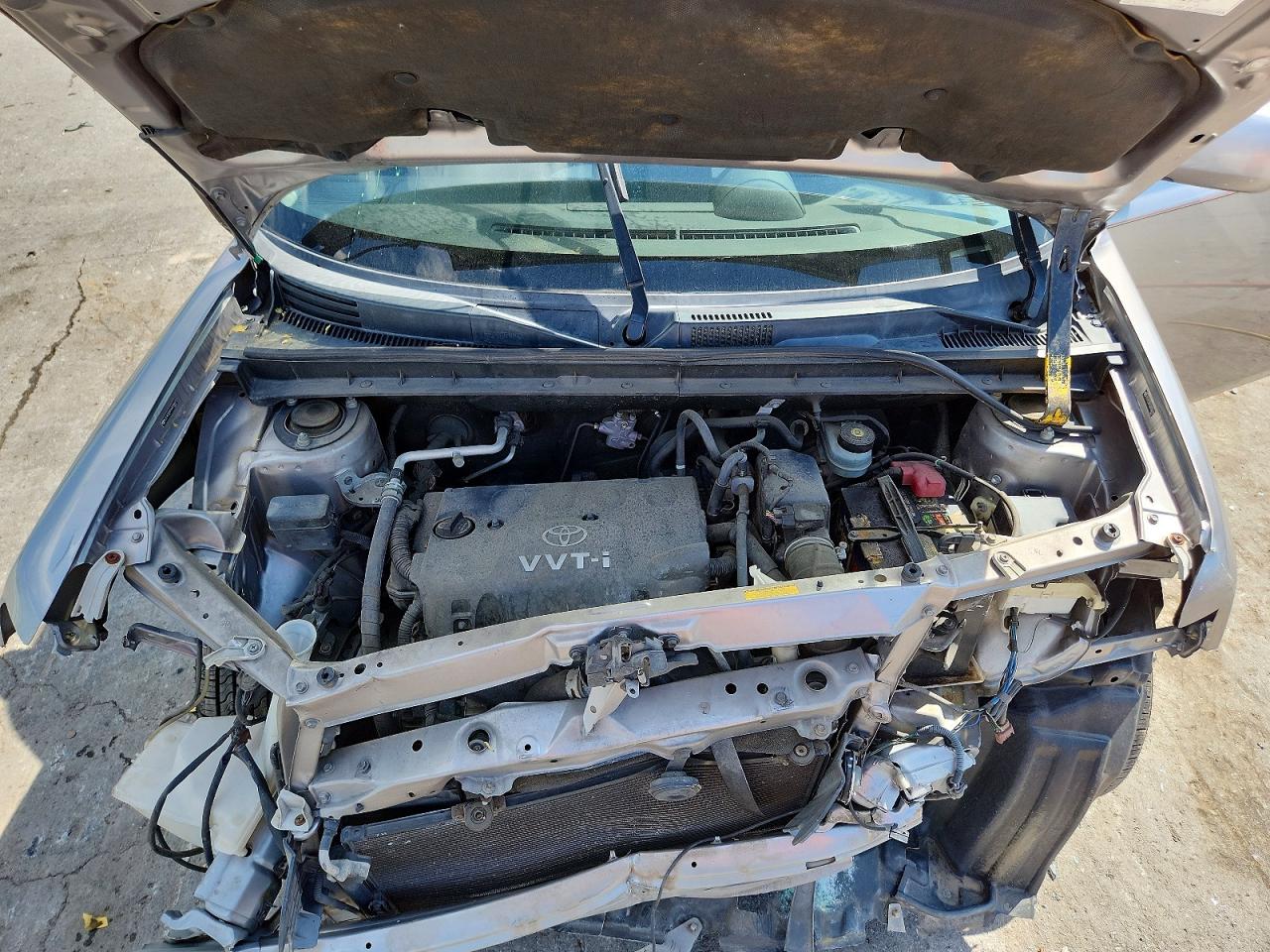2006 Toyota Scion Xb Silver vin: JTLKT324164108697
