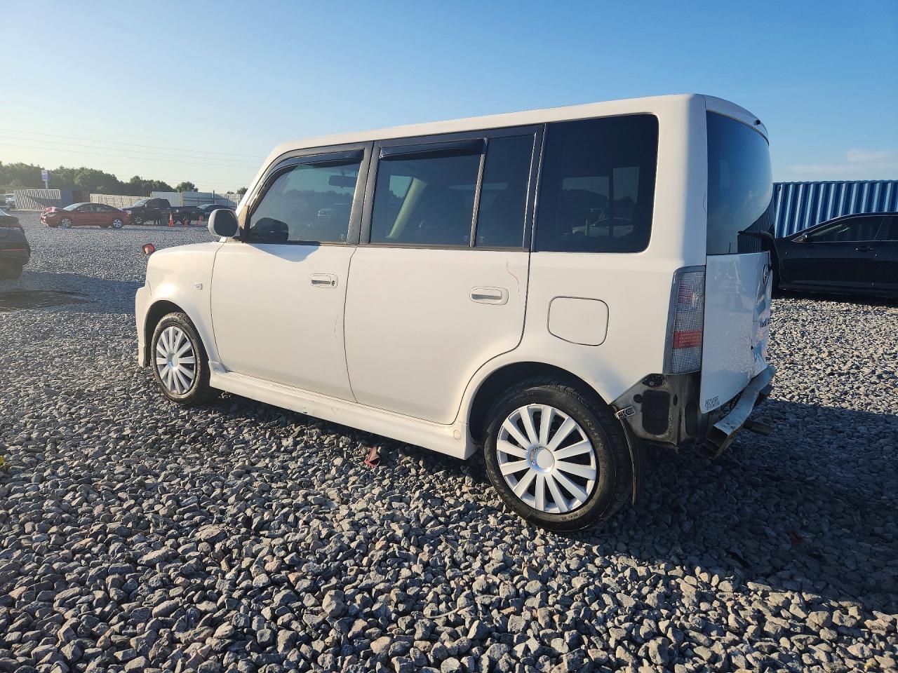 2004 Toyota Scion Xb Белый vin: JTLKT324240152647