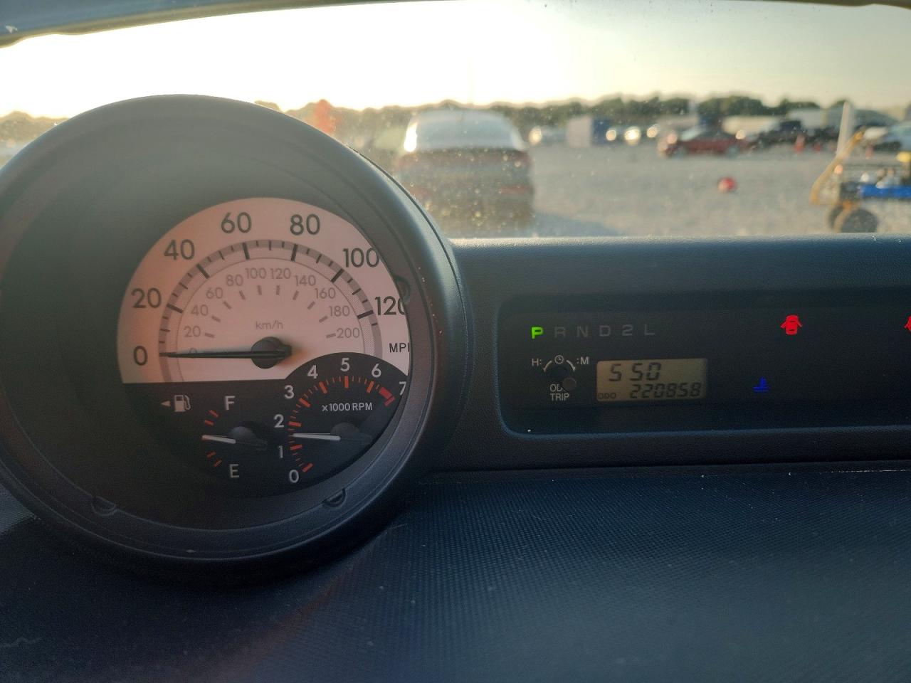 2004 Toyota Scion Xb Белый vin: JTLKT324240152647