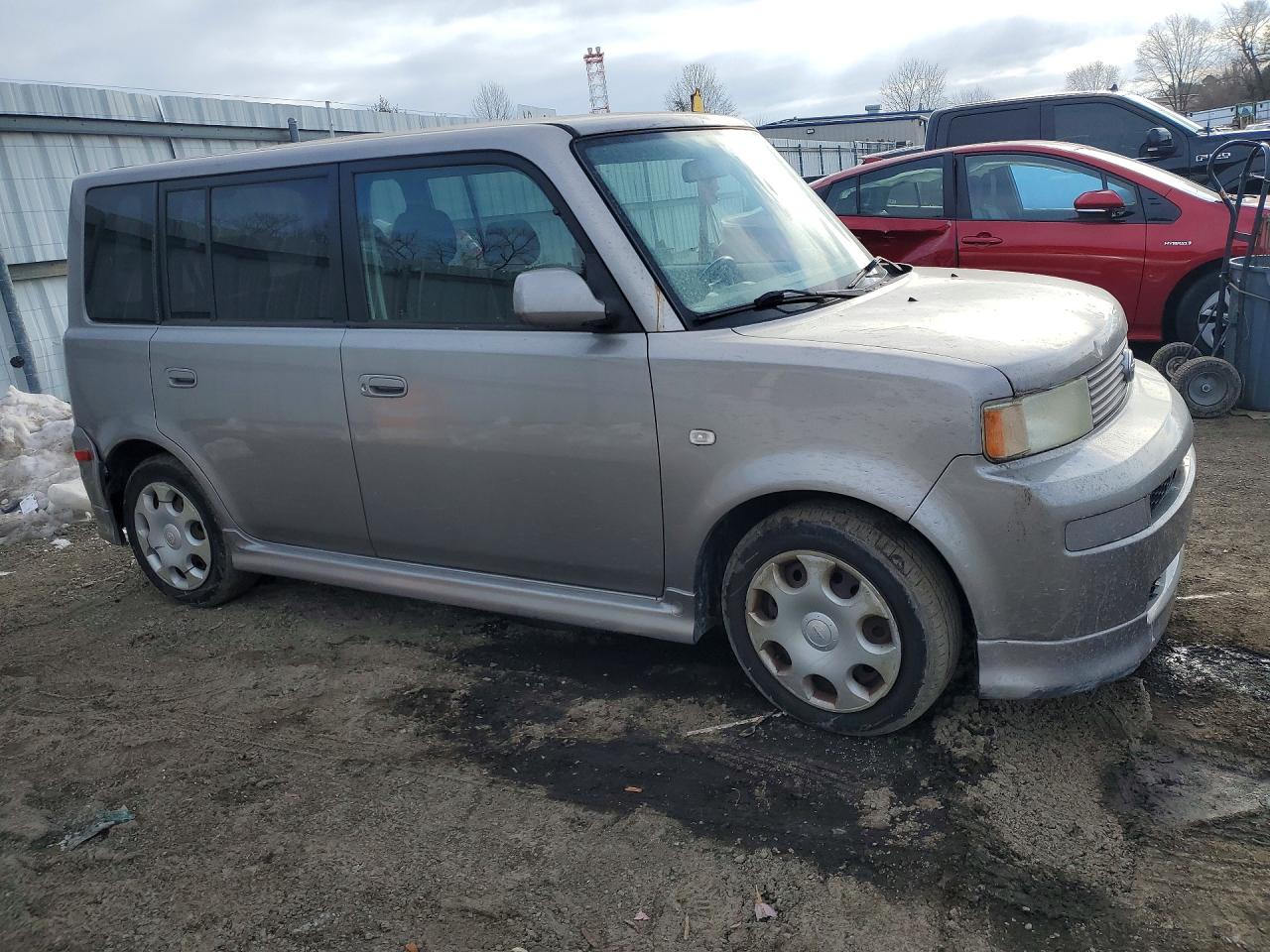 2004 Toyota Scion Xb Beige vin: JTLKT324240156441