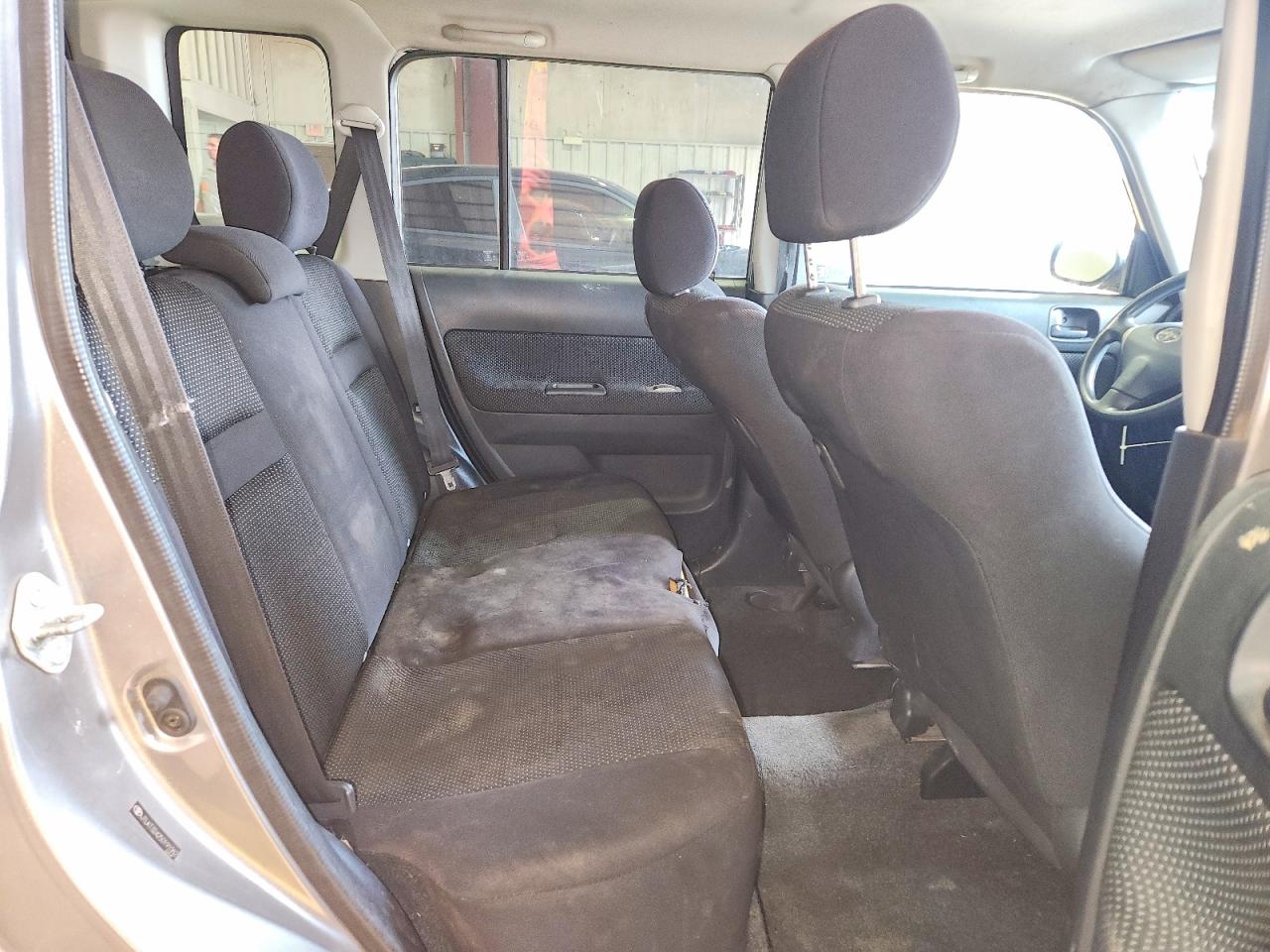 2005 Toyota Scion Xb Серый vin: JTLKT324250191062