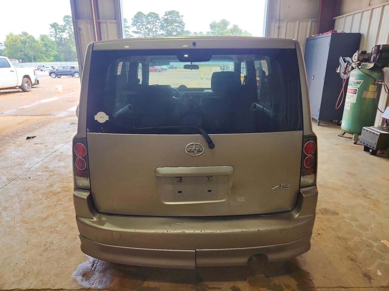 2005 Toyota Scion Xb Серый vin: JTLKT324250191062