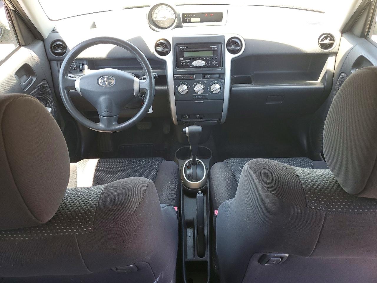 2005 Toyota Scion Xb Green vin: JTLKT324254002130