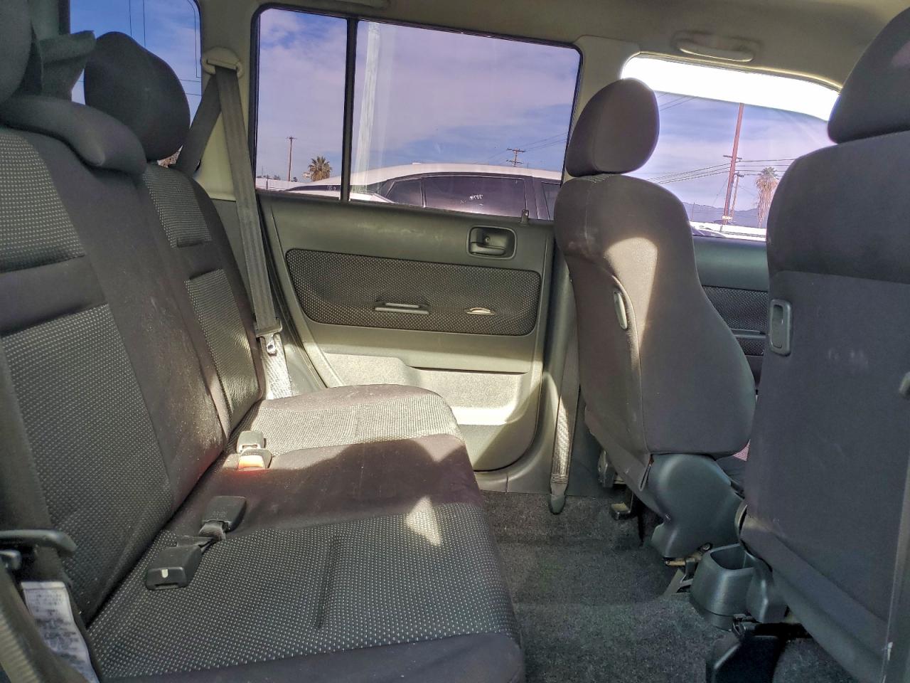 2004 Toyota Scion Xb Blue vin: JTLKT324340165732