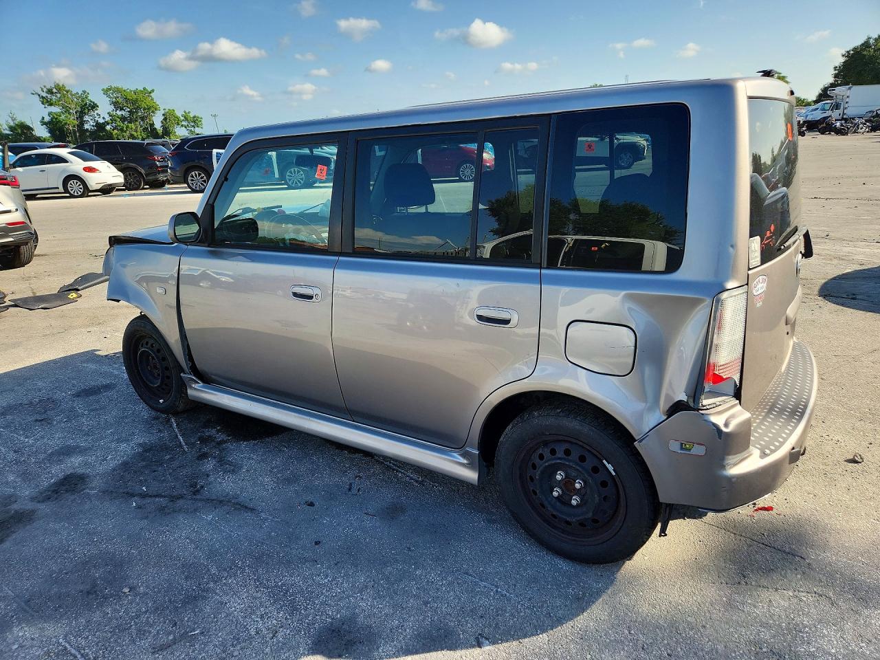 2005 Toyota Scion Xb Gray vin: JTLKT324350172696