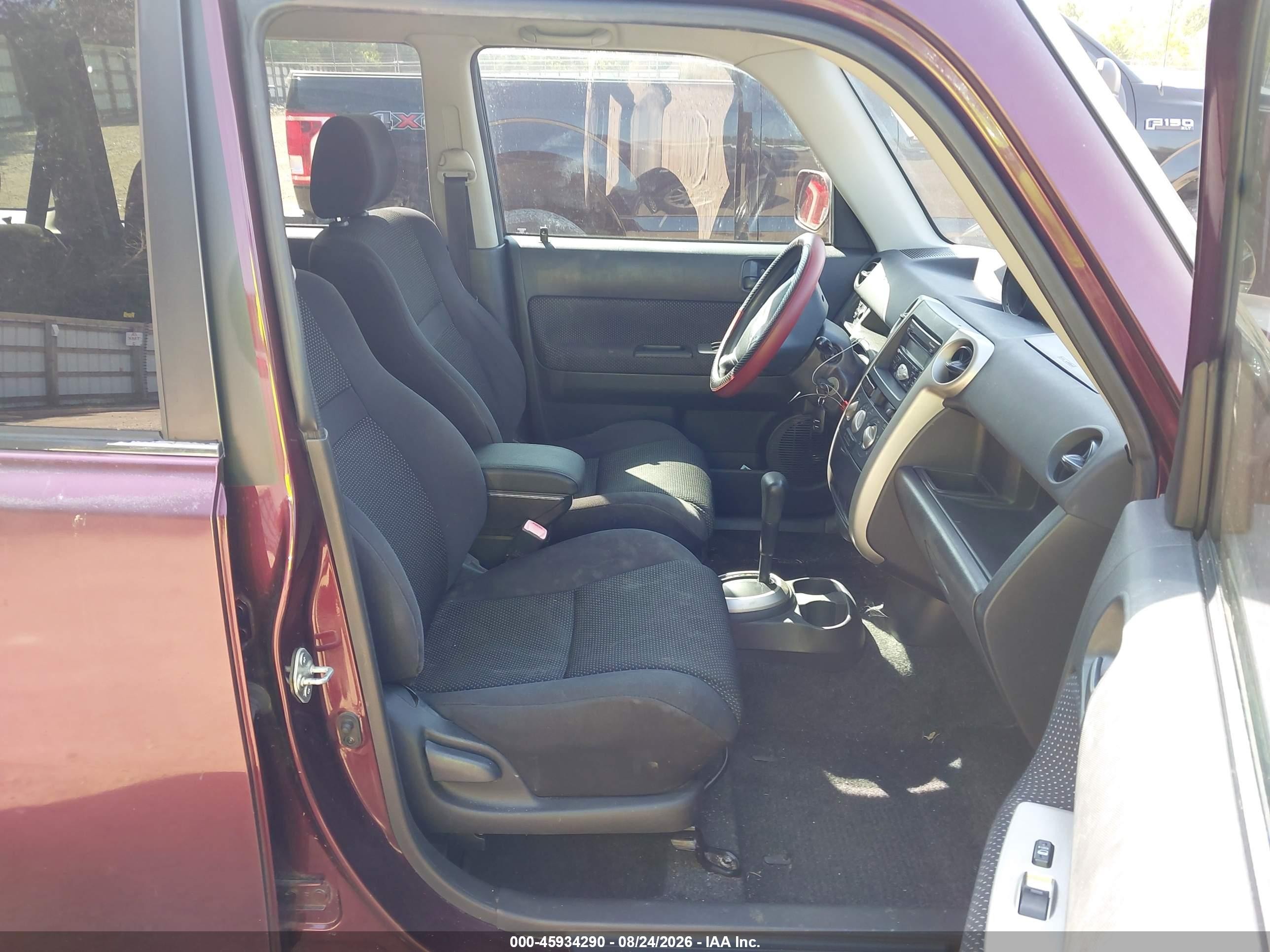 2005 Scion Xb   Purple vin: JTLKT324450217841