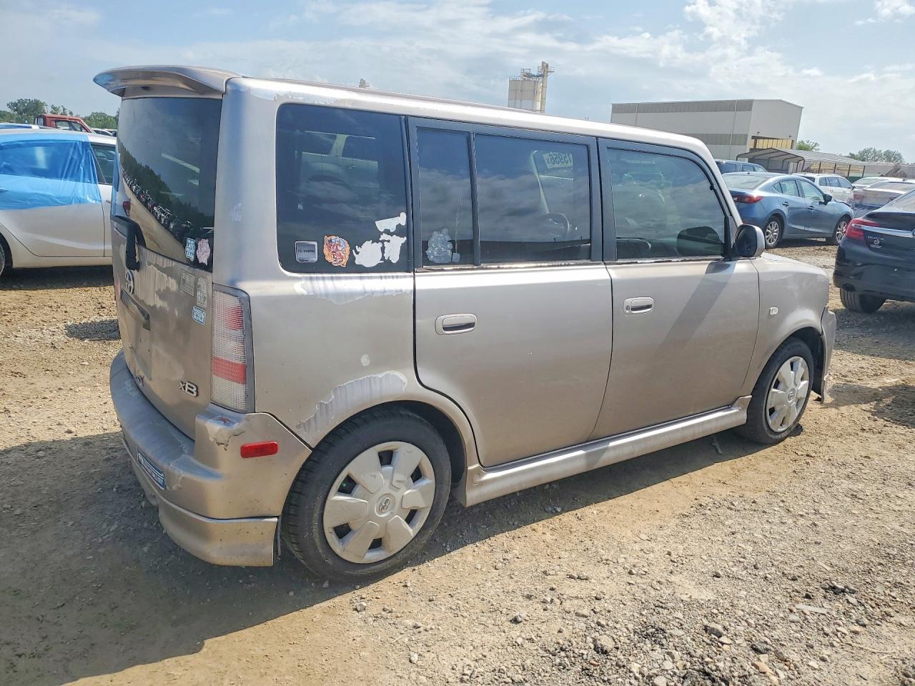 2006 Toyota Scion Xb Gray vin: JTLKT324464085805