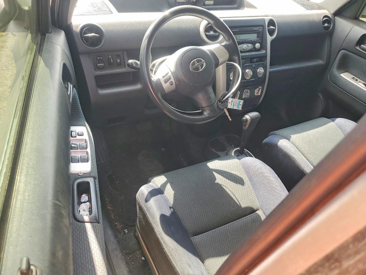 2006 Toyota Scion Xb Gray vin: JTLKT324464085805