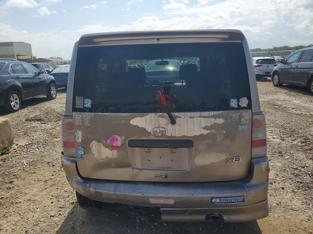 2006 Toyota Scion Xb Gray vin: JTLKT324464085805