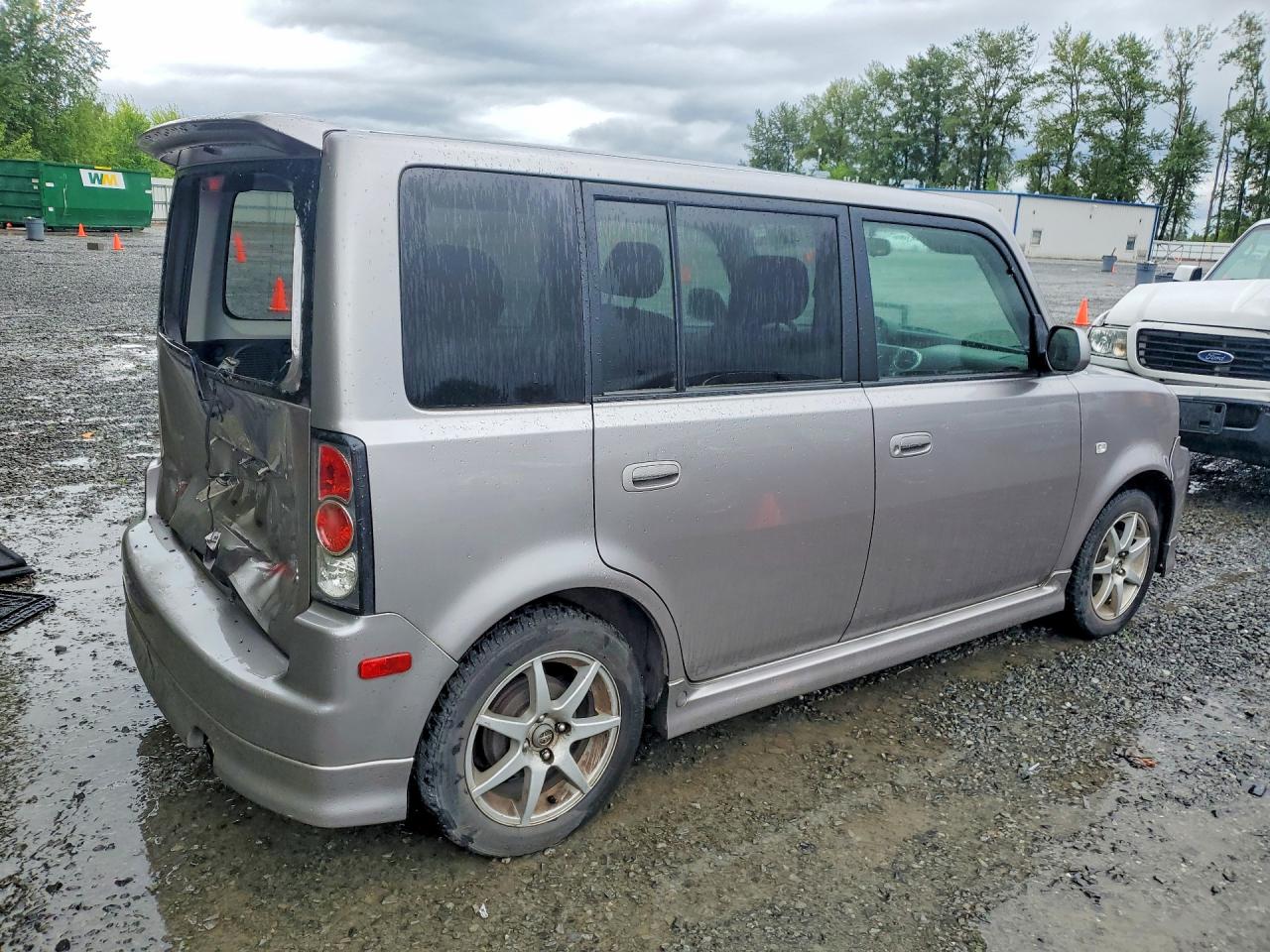 2006 Toyota Scion Xb Silver vin: JTLKT324464105891